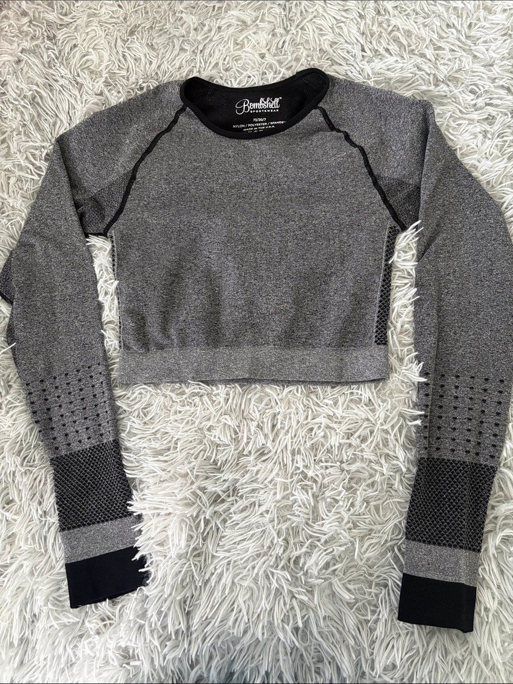 Bombshell Sportswear Grey & Black Seamless Long-Sleeve Crop Top